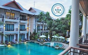 Navatara Phuket Resort - SHA Plus