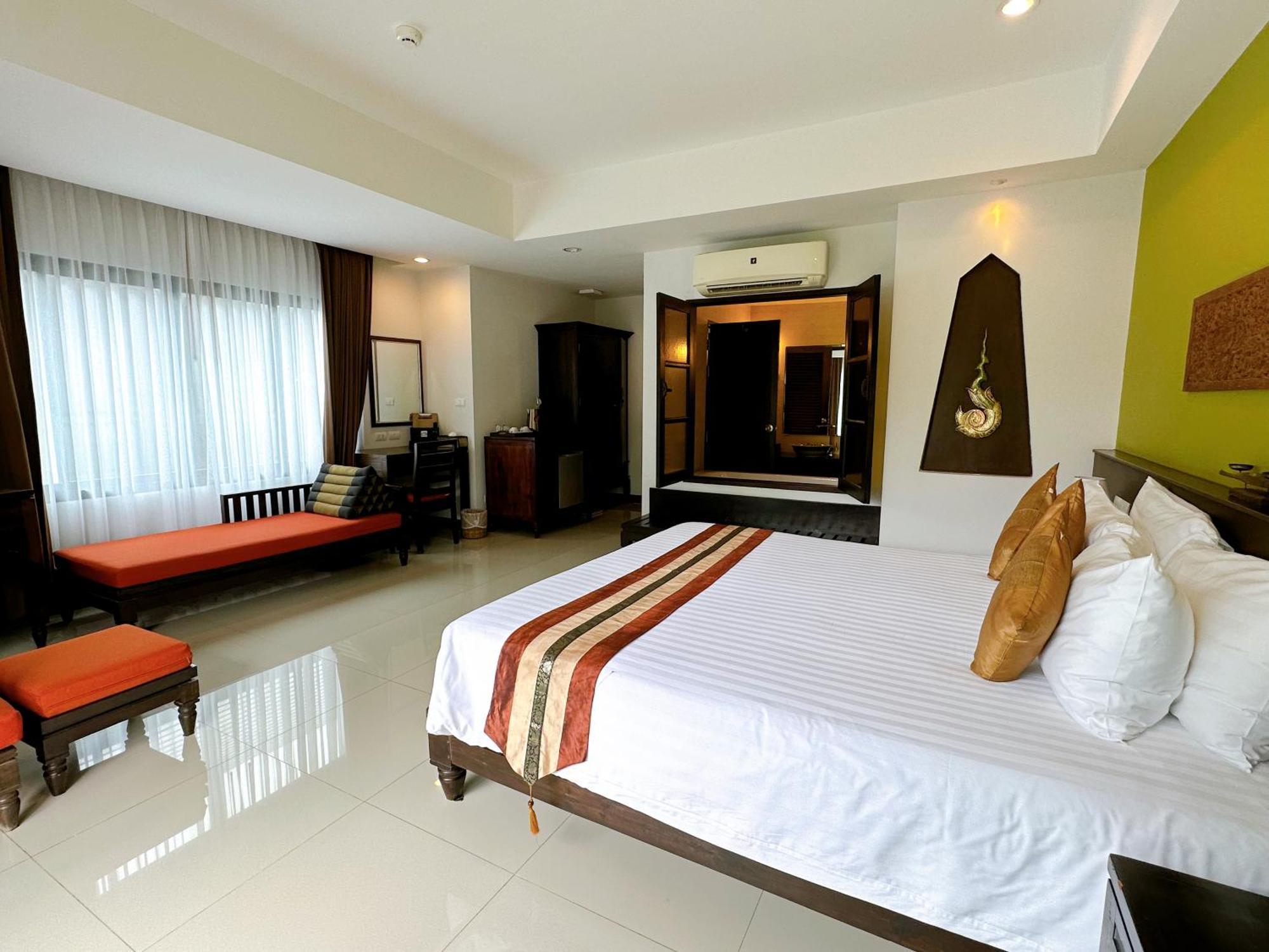 Navatara Phuket Resort - SHA Plus Rawai Eksteriør bilde