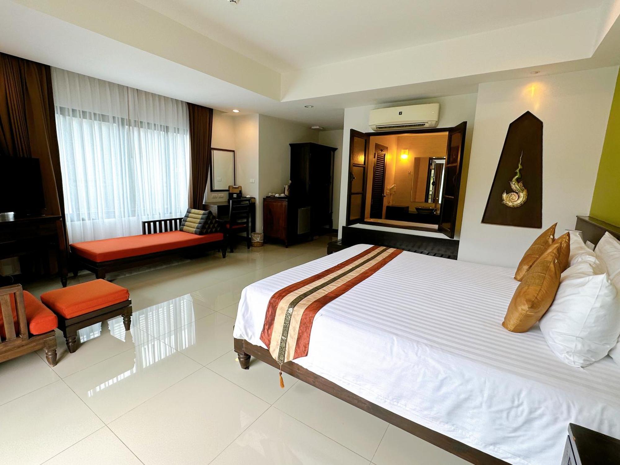 Navatara Phuket Resort - SHA Plus Rawai Eksteriør bilde