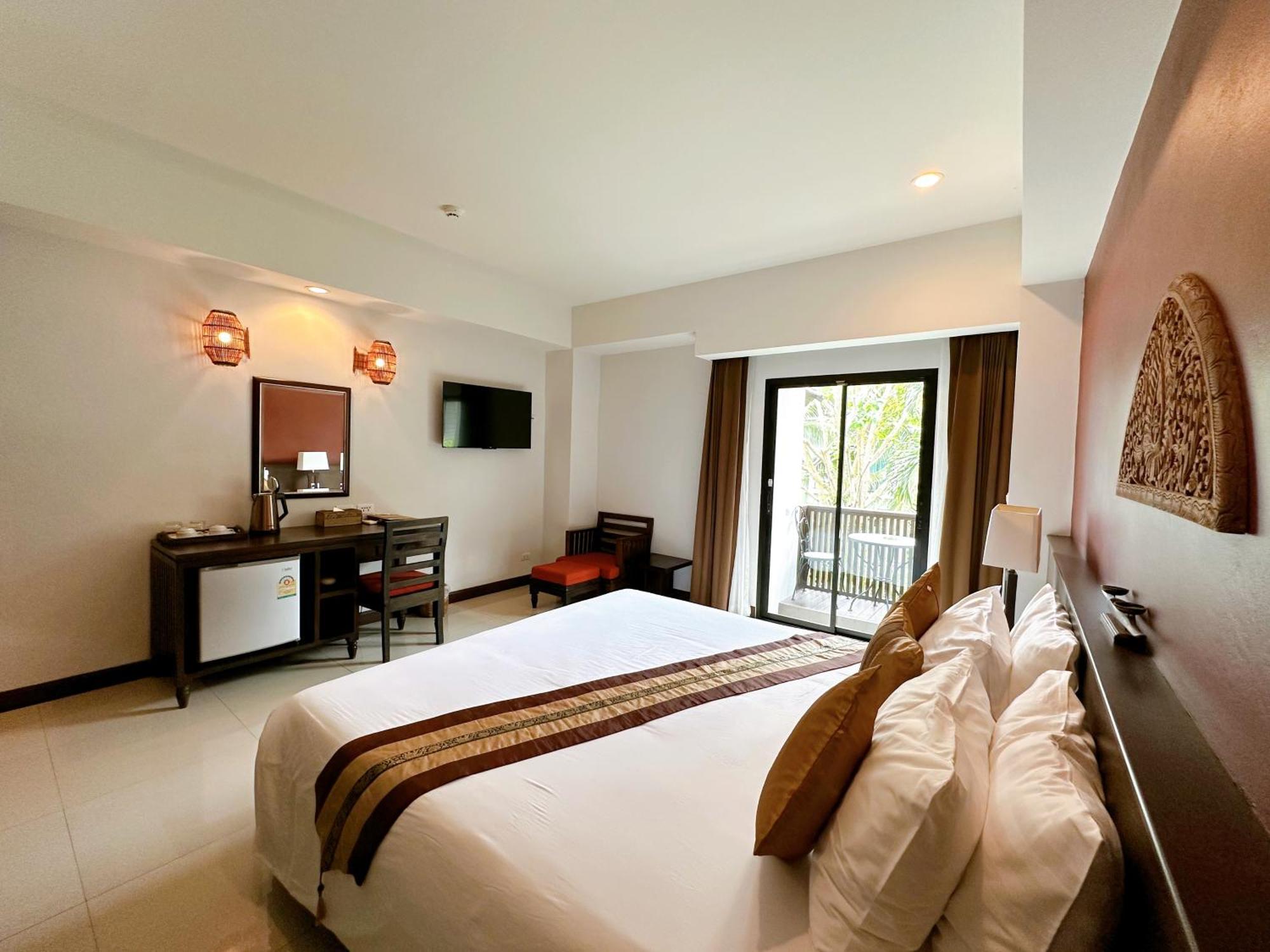 Navatara Phuket Resort - SHA Plus Rawai Eksteriør bilde